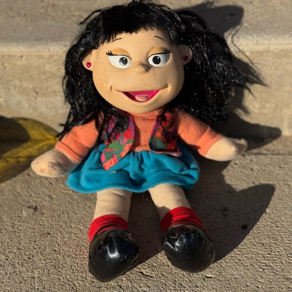 Vintage 1994 Julie Puzzle Place Doll